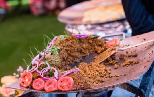 BUFFET 2 MEAT OPTION & DESSERT